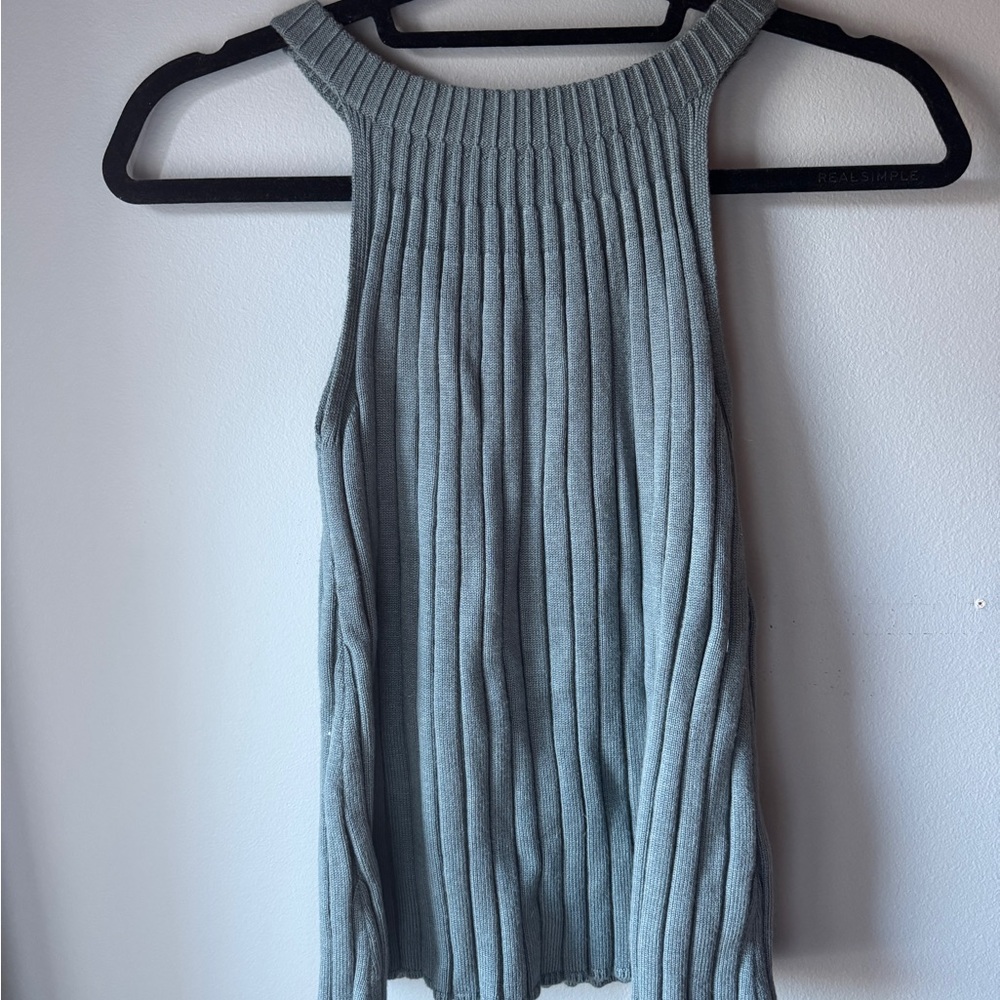 Two Knit Tanks - Picture 3 of 5